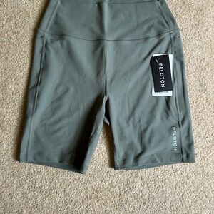 Peloton Cadent Hi Rise Pocket Bike Short 7” - Green Fog